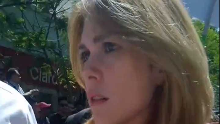Filmaron a Lilia Lemoine agrediendo a manifestantes durante la visita de Javier Milei a Corrientes