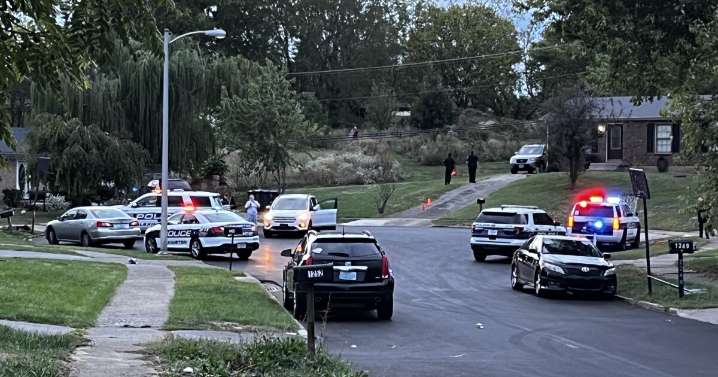 Man with serious injuries after Monday evening shooting on Ascot Park