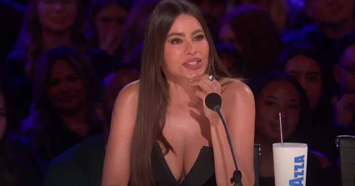 Sofia Vergara Stuns in Strapless Gown as Heidi Klum Hugs Her From Behind