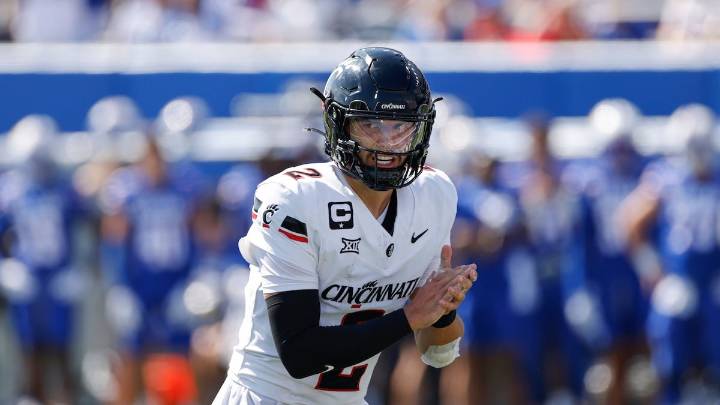 Cincinnati wins 5th straight, topping UCF