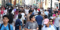 Perú entre los países menos felices del mundo: economía, baja autoestima y otros factores claves, según encuesta mundial