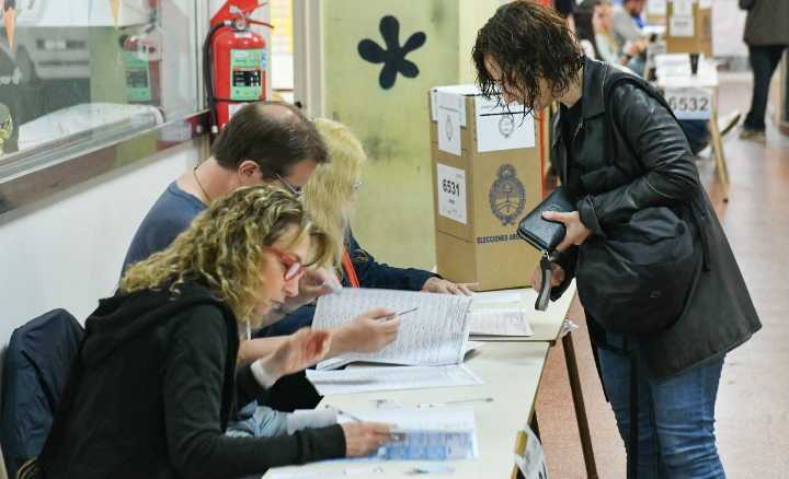 El lunes no hay clases en el turno mañana en escuelas donde se vota
