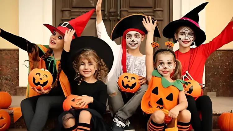 Los disfraces de la crisis: cómo México reinventó el Halloween con reciclaje y creatividad