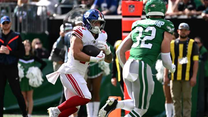 Giants Cam Skattebo suffers gruesome leg injury vs Eagles, carted off