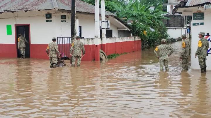 Se agravan inundaciones en la Huasteca; GCE y Sedena mantienen operativos