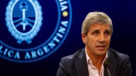 Caputo dijo que no habrá una dolarización y reconoció que EEUU seguirá interviniendo