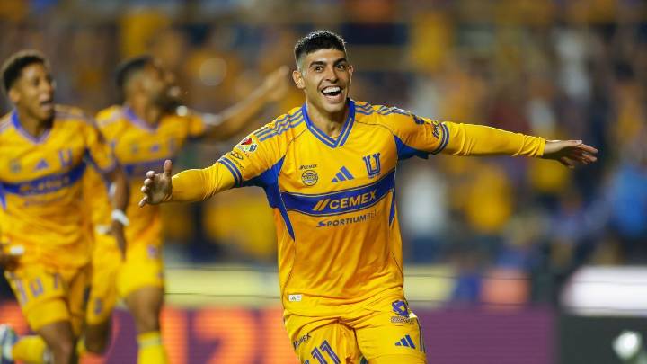 Tigres derrota a Necaxa con triplete de Brunetta en el Universitario