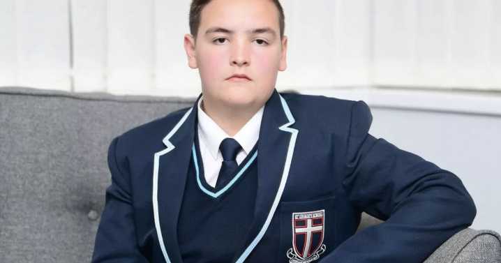 Schoolboy banned from going to toilet during class