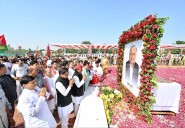Akhilesh, senior SP leaders pay tribute to Mulayam Singh Yadav on...
