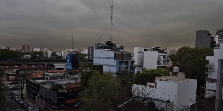 El Servicio Meteorológico Nacional mantiene la alerta amarilla por tormenta en el AMBA y hay probabilidad de granizo