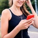 Wired Headphones Trend 2025: Apple’s $17 Earpods Are Making a Comeback