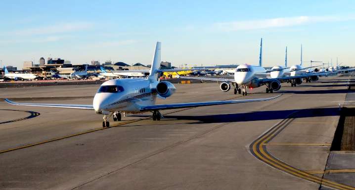 Newark flights delayed due to staff shortage as shutdown drags on. It’s going to get worse, feds warn.