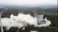 Alemania demuele las torres de refrigeración de una central nuclear