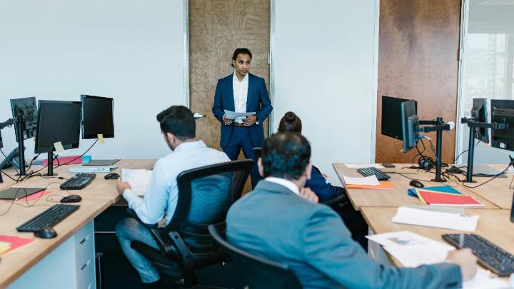 Mumbai man's 'sarcastic' apology mail on salary delay backfires