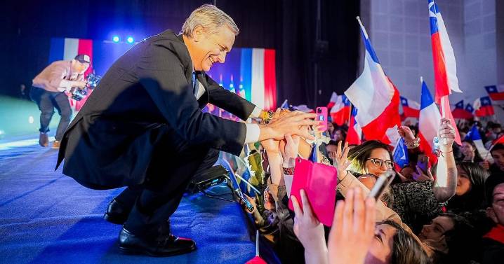 “La fiesta de Chile”: el multitudinario cierre de campaña que alista Kast en el Movistar Arena