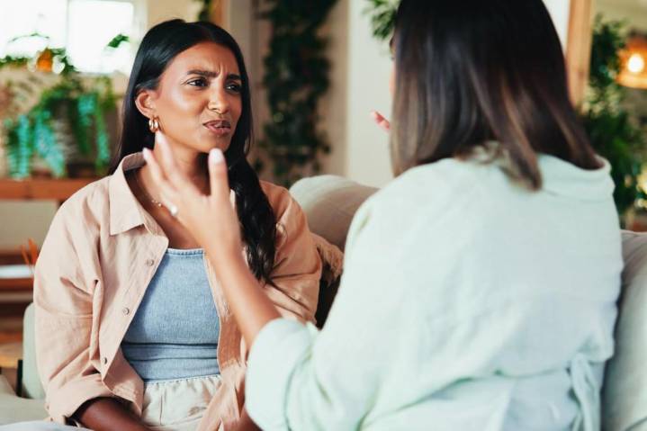 Dear Abby: I can't stand my close friend's vulgar language