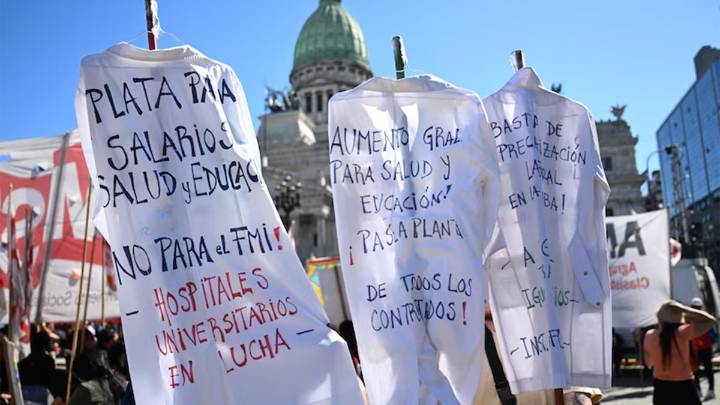 Caravana por el Garrahan a la Quinta de Olivos: "Este es un gobierno cruel"