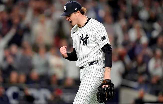 Yankees blanquean a Red Sox y avanzan a la Serie Divisional
