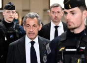 El expresidente francés Nicolas Sarkozy entra en prisión por asociación ilícita