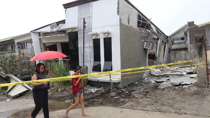 Al menos un muertos por un terremoto de 7,4 en la isla de Mindanao (Filipinas) que activa la alerta por tsunami