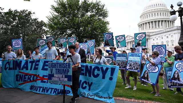 Judge dismisses young climate activists' lawsuit challenging Trump on fossil fuels
