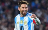 How many fans are attending Argentina vs Venezuela at Hard Rock Stadium in Miami today?