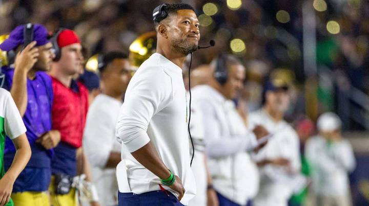 Notre Dame’s Marcus Freeman teases potential wildcat pass to CJ Carr