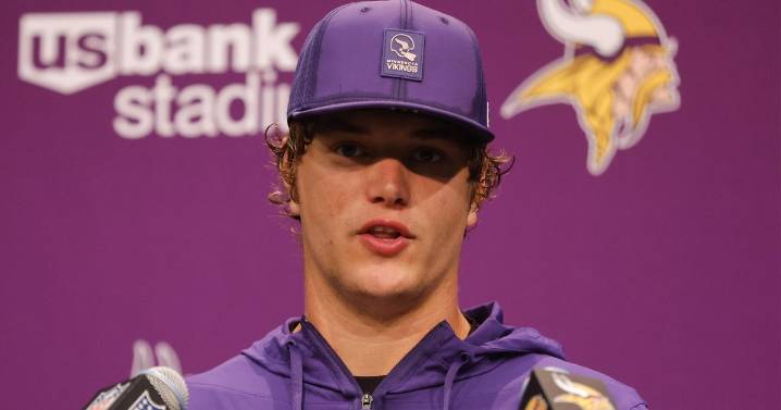 Vikings QB McCarthy in "next phase" of rehab, but ankle still not healed