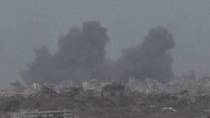 Video: Israel strikes Gaza after agreeing Trump ceasefire plan