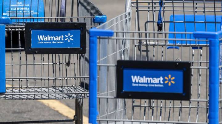 Walmart will remove dyes and other additives from its US house