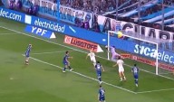 Ganó Racing. Del penal “picado” por Vietto que asustó a Costas a los goles errados y la impresionante atajada de Cambeses