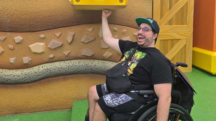 Crump condemns Universal Orlando's decision to reopen Stardust Racers
