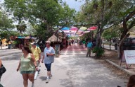 Instalan mesas de trabajo en Tulum para fortalecer la experiencia turística