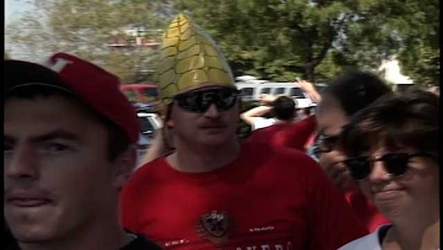 KETV reporter details her first Husker game in 1995