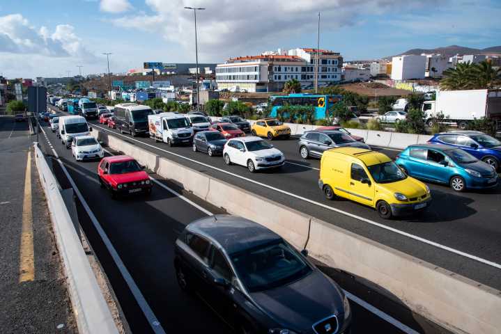 Carreteras cortadas y restricciones al tráfico en Gran Canaria hoy martes 21 de octubre