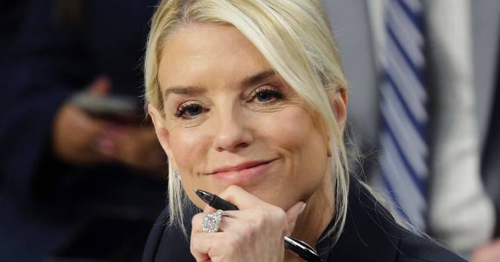 Bondi Weighs in on ‘SNL’ Skewering