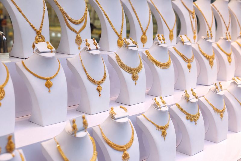 European stock rally pauses, gold holds above $4,000