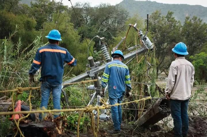 Sube a 37 la cifra de muertos por intensas lluvias en el país