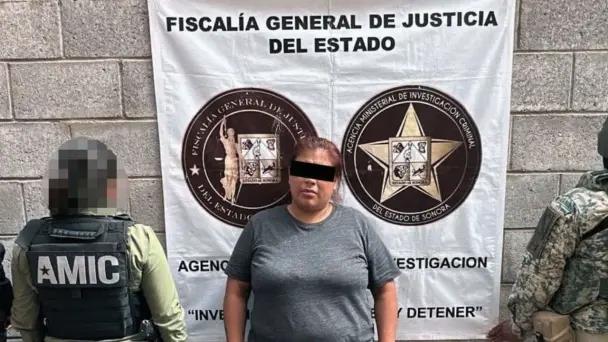 Aseguran a mujer con droga durante cateo en el Centro