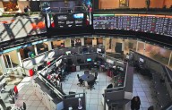 Bolsa mexicana retrocede tras dos avances consecutivos