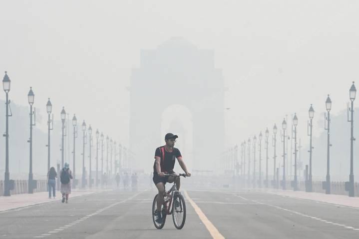 ThePrint photos of the week: Post-Diwali pollution in Delhi & Yamuna clean