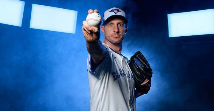 World Series Game 3 open chat