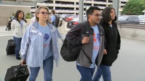 Undocumented father self-deports after living in US for 30 years