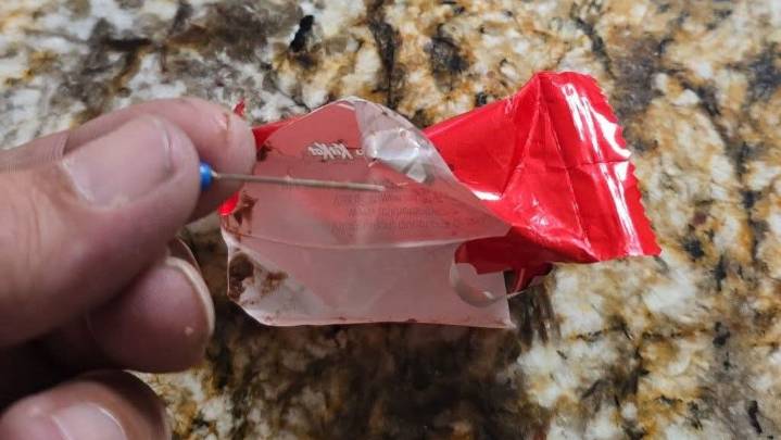 Families find pins in candy distributed at Texas parade: 'Disturbing'
