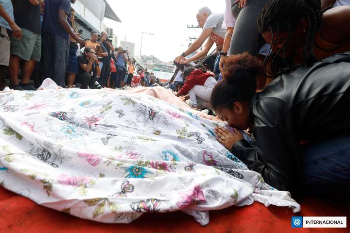 Habitantes de favelas de Río de Janeiro hallan al menos 40 cadáveres tras operativo policial