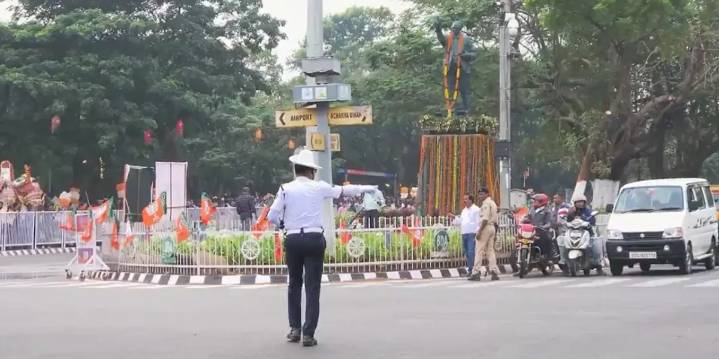 Traffic curbs in the twin cities for immersion ceremony; check details