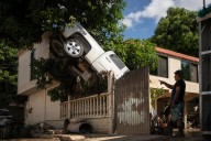 Aumenta a 44 el número de muertos por lluvias en México