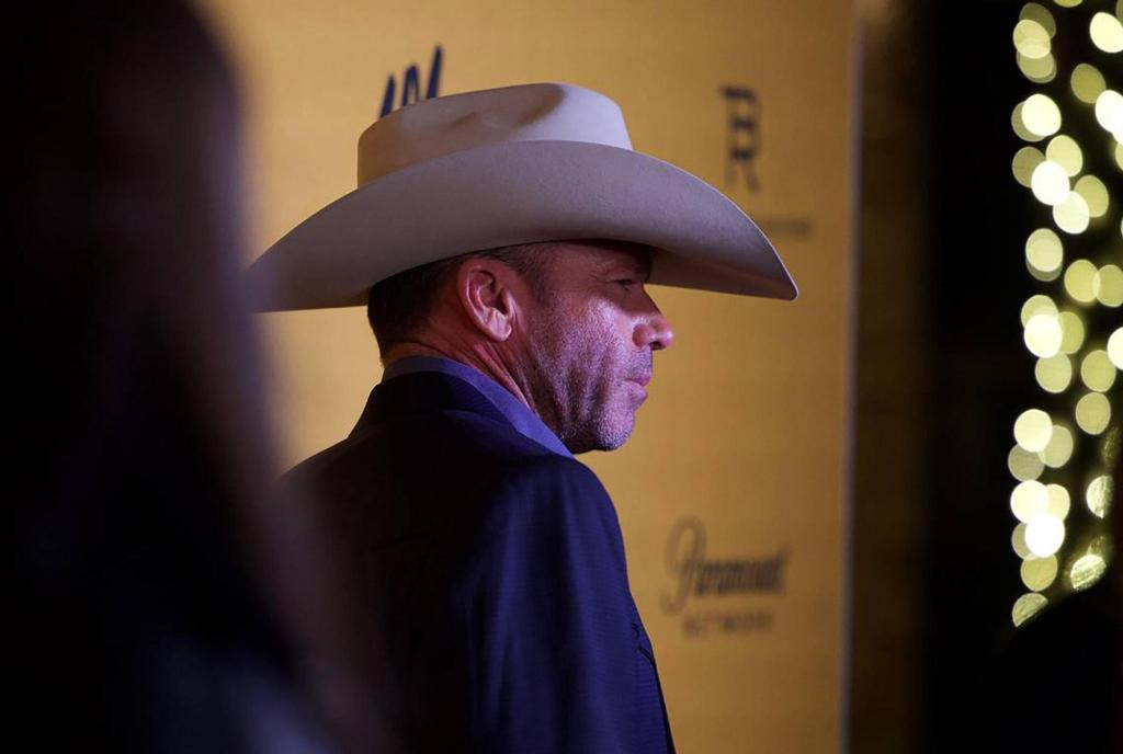 Taylor Sheridan to leave Paramount and will move to NBCUniversal in 2029