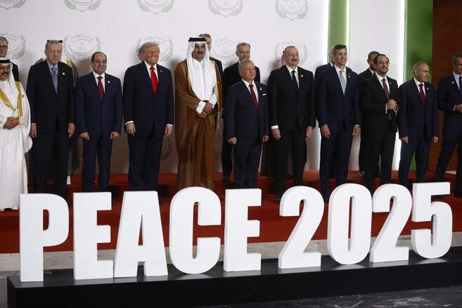 En vivo: Donald Trump aterriza en Egipto para liderar la cumbre de paz en Gaza