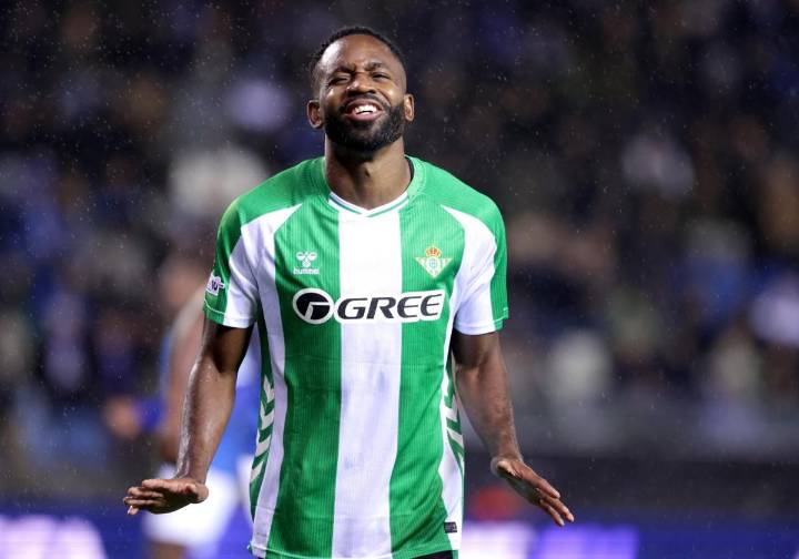 El Betis se queda atascado en Bélgica